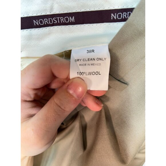 Nordstrom Men's Wool Pleated Dress Pants Straight Leg Size 38R Beige Stretch - Picture 4 of 8